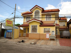 OYO 1048 Jomckayl Apartelle