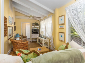 4311 6th Street by Hodnett Cooper