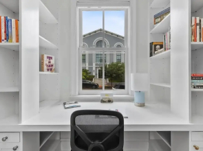 Historic Modern Capitol Hill 2-br Row Home