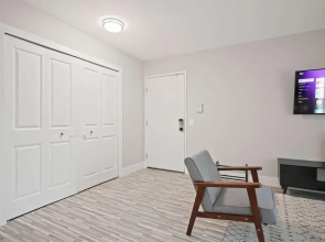 Comfortable 2BR 2BA Home Away From Home