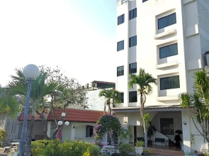 Puangpen Villa Hotel