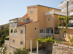 Zoran - 400 m From Beach - C3