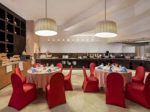 Ramada Plaza by Wyndham Dubai Deira