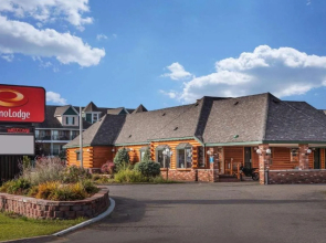 Econo Lodge Mackinaw City