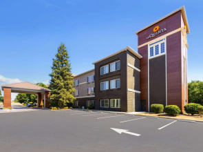 La Quinta Inn & Suites by Wyndham Bakersfield North