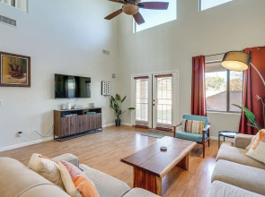 4 Mi to Surprise Stadium: West Valley Family Home