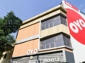 OYO 11762 Trimurti Guest House