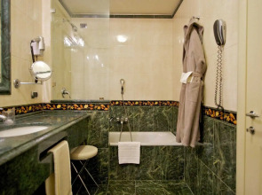 Grand Visconti Palace