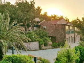 Ivy Sailing Resort