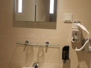 Townhouse Hotel