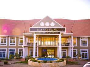 Masailand Safari & Lodge