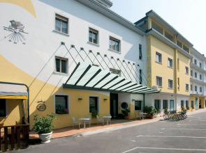 Hotel Diana