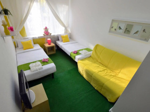 Hostel Green Grove