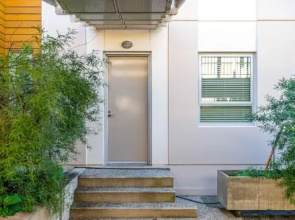 Central Luxury Apartment 108