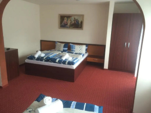 Le Baron Hotel