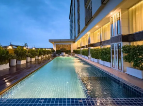 Golden Empire Suvarnabhumi Hotel