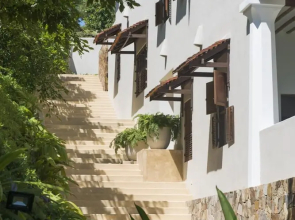 Celadon House in Weligama