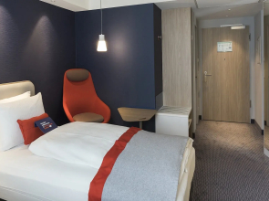 Holiday Inn Express Wiesbaden by IHG