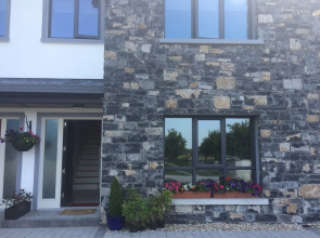 Rafterys Court