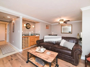 Cozy Condo on Nemacolin Grounds