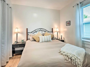 Bright Minneapolis Home: 2 Mi to Minnehaha Falls!