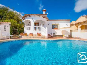 Villa Mimosa by Abahana Villas