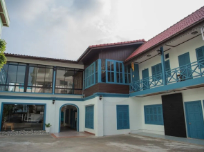Khung Riverside Hotel