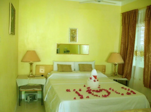 White Beach Bungalows