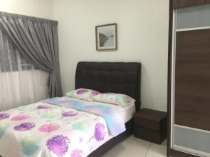 Rusnoor Homestay at Mirage By The Lake