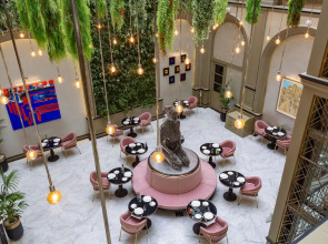 Отель Art Gallery