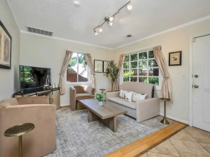 Grapevine Cottage by Avantstay Private Vineyard + Outdoor/indoor Living + Firepit + Minutes to Glen Ellen