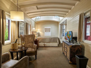 Napa Valley Railway Inn