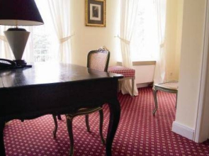 Dirazi Guesthouse