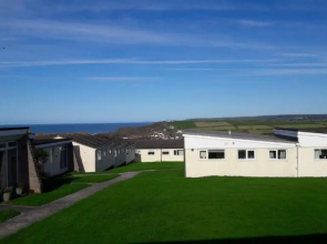 Chalet 18 Widemouth Bay Holiday Village