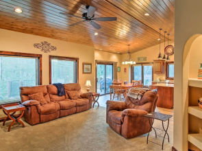 Black Hills Getaway w/ Deck - Near Hiking Trails!