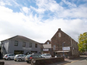 Cosy Dragon @sherlock Holmes