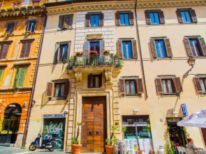H-Aviva Giubbonari Apartment