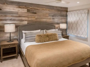 Luxury 3 Bedroom Downtown Aspen Vacation Rental With Amenities Including Heated Pool, Hot Tubs, Game Room and Spa
