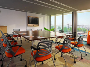 Отель Aloft Palm Jumeirah