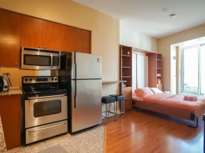 Yorkville Penthouse Studio Yonge & Bloor