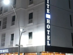 Grand White Hotel