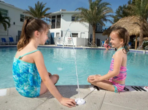 Siesta Key Beach Resort and Suites