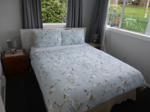 Oamaru Holiday Homes 8 Oxford Street