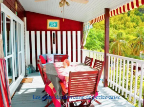 Bungalow - Type F3 - plage de petite anse