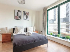 Charming 1BR Near Tower Bridge Walks