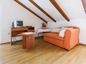Two-Bedroom Apartment Mlini with Sea view 09