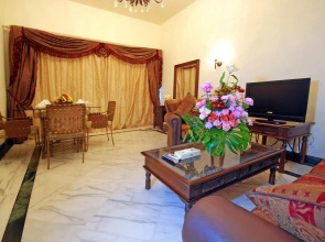 Nubian Island, Families and Couples only