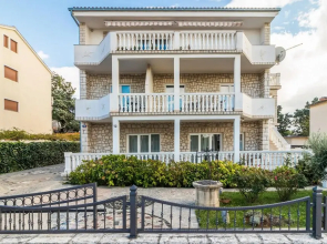 Beautiful Apartment in Selce With 2 Bedrooms and Wifi