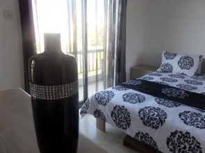 Natalia's Townhouse, Margarita Gardens