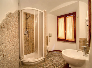 Residenza Domizia- Guest House